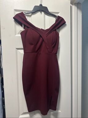 Speechless Burgundy One-Shoulder Sheath Dress